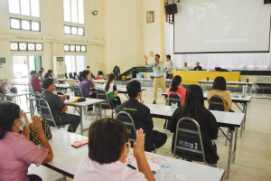สำนักศิลปะและวัฒนธรรม ร่วมกับ กองทุนส่งเสริมงานวัฒนธรรม จัดอบรมแนวทางการสร้างสรรค์ผลงานสำหรับครูศิลปะ นวการลากและระบาย