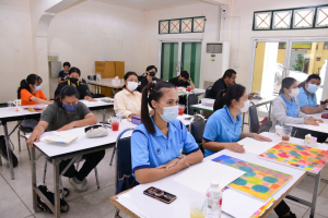 สำนักศิลปะและวัฒนธรรม ร่วมกับ กองทุนส่งเสริมงานวัฒนธรรม จัดอบรมแนวทางการสร้างสรรค์ผลงานสำหรับครูศิลปะ นวการลากและระบาย