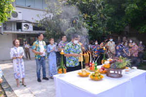 มรท. จัดงานทำบุญกลางบ้าน สืบสานประเพณีสงกรานต์