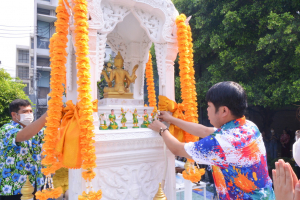 มรท. จัดงานทำบุญกลางบ้าน สืบสานประเพณีสงกรานต์
