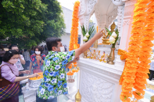มรท. จัดงานทำบุญกลางบ้าน สืบสานประเพณีสงกรานต์