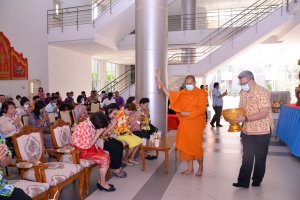 มรท. จัดงานทำบุญกลางบ้าน สืบสานประเพณีสงกรานต์