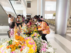 มรท. จัดงานทำบุญกลางบ้าน สืบสานประเพณีสงกรานต์