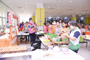 มรท. จัดงานทำบุญกลางบ้าน สืบสานประเพณีสงกรานต์