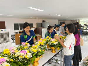 มรท. จัดงานทำบุญกลางบ้าน สืบสานประเพณีสงกรานต์