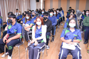 คณะ IT จัดกิจกรรมอบรมมารยาทไทย สรงน้ำพระและรดน้ำดำหัวเนื่องในวันสงกรานต์