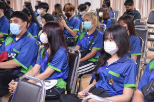 คณะ IT จัดกิจกรรมอบรมมารยาทไทย สรงน้ำพระและรดน้ำดำหัวเนื่องในวันสงกรานต์