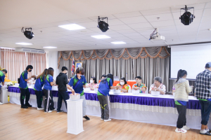 คณะ IT จัดกิจกรรมอบรมมารยาทไทย สรงน้ำพระและรดน้ำดำหัวเนื่องในวันสงกรานต์