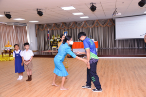 คณะ IT จัดกิจกรรมอบรมมารยาทไทย สรงน้ำพระและรดน้ำดำหัวเนื่องในวันสงกรานต์