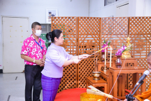 สำนักวิทยบริการฯ จัดพิธีทำบุญสืบสานประเพณีสงกรานต์ปีใหม่ไทย