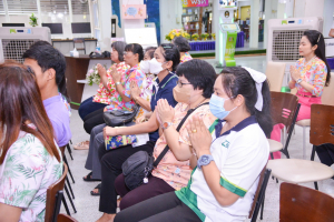 สำนักวิทยบริการฯ จัดพิธีทำบุญสืบสานประเพณีสงกรานต์ปีใหม่ไทย