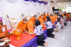 สำนักวิทยบริการฯ จัดพิธีทำบุญสืบสานประเพณีสงกรานต์ปีใหม่ไทย