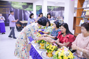 สำนักวิทยบริการฯ จัดพิธีทำบุญสืบสานประเพณีสงกรานต์ปีใหม่ไทย