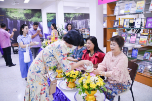 สำนักวิทยบริการฯ จัดพิธีทำบุญสืบสานประเพณีสงกรานต์ปีใหม่ไทย