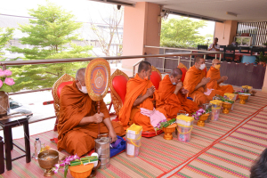 คณะเทคโนโลยีอุตสาหกรรม จัดพิธีทำบุญสงกรานต์ สืบสานประเพณีไทย