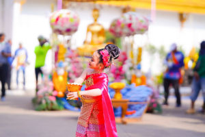 มรท. ร่วมงานประเพณีแห่พระศรีอาริยเมตไตรย