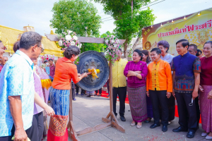 มรท. ร่วมงานประเพณีแห่พระศรีอาริยเมตไตรย