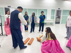 ศูนย์ภาษาจัดอบรมภาษาเกาหลีหลักสูตรระยะสั้น สำหรับนักเรียนนักศึกษา มรท.