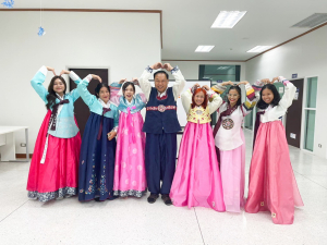 ศูนย์ภาษาจัดอบรมภาษาเกาหลีหลักสูตรระยะสั้น สำหรับนักเรียนนักศึกษา มรท.