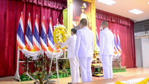 มรท. ร่วมพิธีวันพระบาทสมเด็จพระปกเกล้าเจ้าอยู่หัว