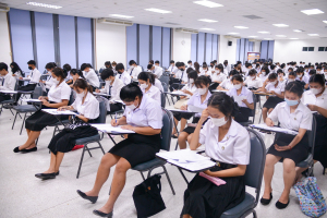 ศูนย์ภาษา จัดสอบวัดความรู้ภาษา TRU-EPT นศ. ชั้นปี 1
