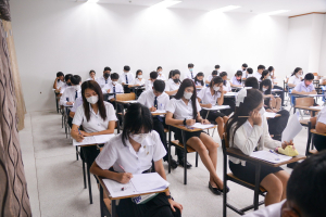 ศูนย์ภาษา จัดสอบวัดความรู้ภาษา TRU-EPT นศ. ชั้นปี 1