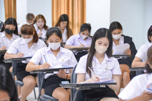 ศูนย์ภาษา จัดสอบวัดความรู้ภาษา TRU-EPT นศ. ชั้นปี 1
