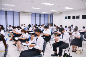 ศูนย์ภาษา จัดสอบวัดความรู้ภาษา TRU-EPT นศ. ชั้นปี 1