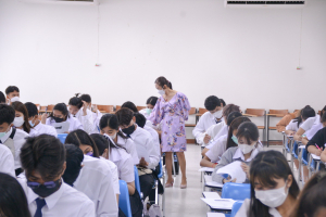 ศูนย์ภาษา จัดสอบวัดความรู้ภาษา TRU-EPT นศ. ชั้นปี 1