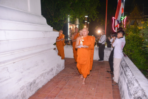 ผู้บริหาร ร่วมพิธีเวียนเทียนเนื่องในวันวิสาขบูชา