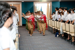 คณะครุศาสตร์ จัดพิธีฝากตัวเป็นศิษย์ รับขวัญนักศึกษาสายครู มรท.