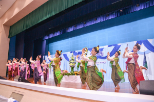 คณะครุศาสตร์ จัดพิธีฝากตัวเป็นศิษย์ รับขวัญนักศึกษาสายครู มรท.