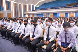 คณะครุศาสตร์ จัดพิธีฝากตัวเป็นศิษย์ รับขวัญนักศึกษาสายครู มรท.