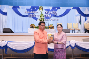 คณะครุศาสตร์ จัดพิธีฝากตัวเป็นศิษย์ รับขวัญนักศึกษาสายครู มรท.