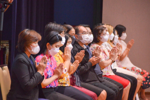 คณะครุศาสตร์ จัดพิธีฝากตัวเป็นศิษย์ รับขวัญนักศึกษาสายครู มรท.