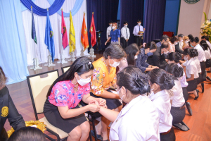 คณะครุศาสตร์ จัดพิธีฝากตัวเป็นศิษย์ รับขวัญนักศึกษาสายครู มรท.