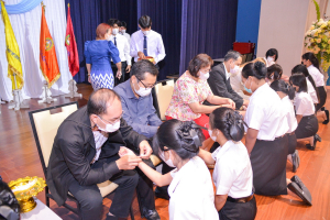 คณะครุศาสตร์ จัดพิธีฝากตัวเป็นศิษย์ รับขวัญนักศึกษาสายครู มรท.