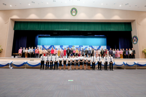 คณะครุศาสตร์ จัดพิธีฝากตัวเป็นศิษย์ รับขวัญนักศึกษาสายครู มรท.