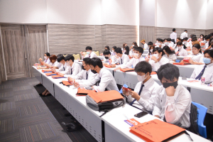 คณะเทคโนโลยีสารสนเทศ จัดพิธีปฐมนิเทศนักศึกษาชั้นปีที่ 1