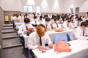 คณะเทคโนโลยีสารสนเทศ จัดพิธีปฐมนิเทศนักศึกษาชั้นปีที่ 1
