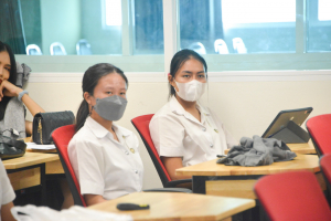 สาขาวิชาภาษาอังกฤษ ศศ.บ. จัดอบรมพัฒนาบุคลิกภาพและแนะแนวอาชีพแก่นักศึกษา ชั้นปี 4