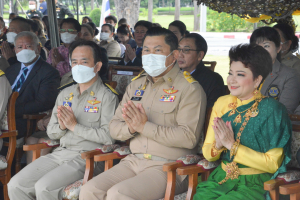 อธิการบดี มรท. ร่วมพิธีอัญเชิญพระบรมราชานุสาวรีย์สมเด็จพระนารายณ์มหาราช ขึ้นสู่แท่นประดิษฐาน ภายใน มทบ.13