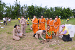 มรท. ร่วมพิธีเจริญพระพุทธมนต์และปลูกต้นไม้ ถวายเป็นพระกุศล ในโอกาสฉลองพระชนมายุ 8 รอบ สมเด็จพระสังฆราช