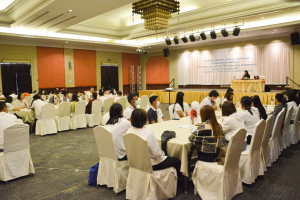 มรท. จัดอบรมหนึ่งวิสัยทัศน์ หนึ่งดวงใจ สานสัมพันธ์น้องพี่เทพสตรี สู่การพัฒนามหาวิทยาลัยที่ยั่งยืน