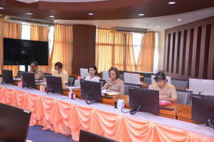 การประชุม คกก.พิจารณากลั่นกรองผู้สมควรได้รับรางวัลเพชรเทพสตรีฯ