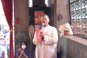 มรท. ร่วมพิธีบวงสรวงสักการะเจ้าพ่อพระกาฬเพื่อขออนุญาตบริหารจัดการปัญหาลิงลพบุรี