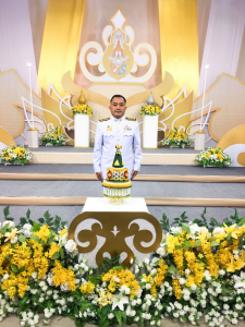 ผู้แทนผู้บริหาร คณาจารย์ บุคลากร และนักศึกษา มรท. บันทึกเทปโทรทัศน์ถวายพระพรชัยมงคล พระบาทสมเด็จพระเจ้าอยู่หัว