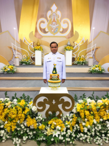ผู้แทนผู้บริหาร คณาจารย์ บุคลากร และนักศึกษา มรท. บันทึกเทปโทรทัศน์ถวายพระพรชัยมงคล พระบาทสมเด็จพระเจ้าอยู่หัว