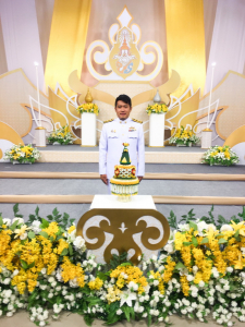 ผู้แทนผู้บริหาร คณาจารย์ บุคลากร และนักศึกษา มรท. บันทึกเทปโทรทัศน์ถวายพระพรชัยมงคล พระบาทสมเด็จพระเจ้าอยู่หัว