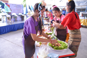 คณะครุศาสตร์จัดการแข่งขันกีฬาพื้นบ้าน สานสัมพันธ์น้องพี่ฯ